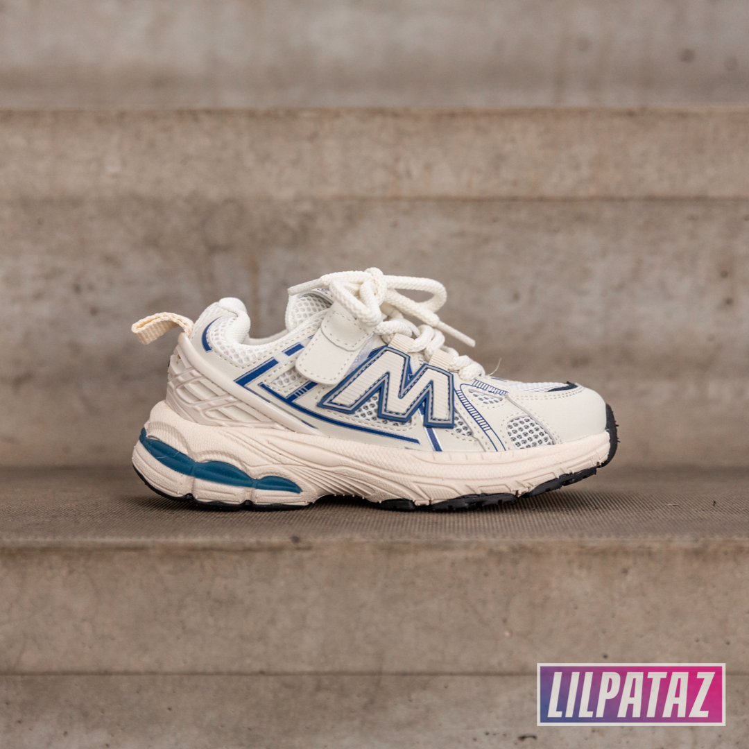 Moodz White (size 26-37)