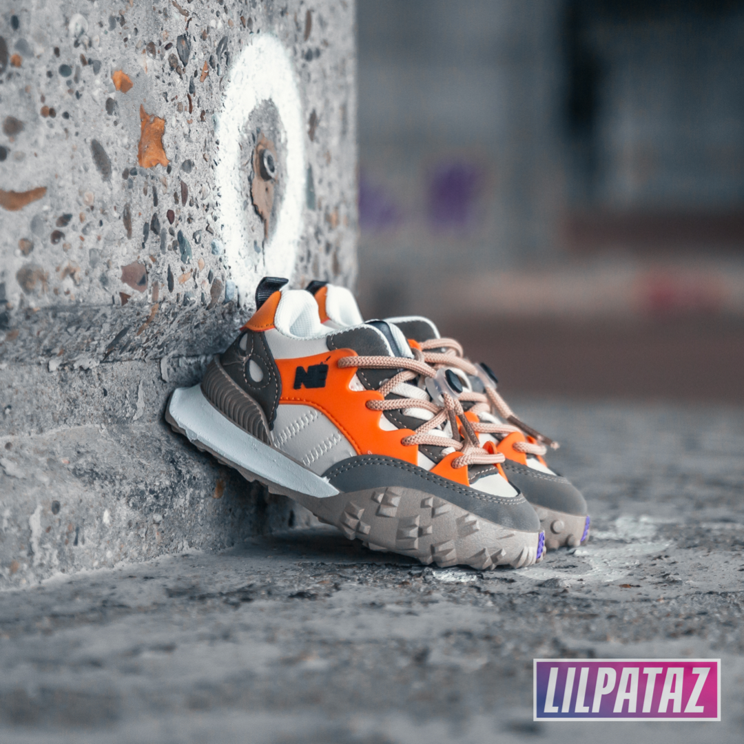 Moon Spikez Orange (size 21-32)